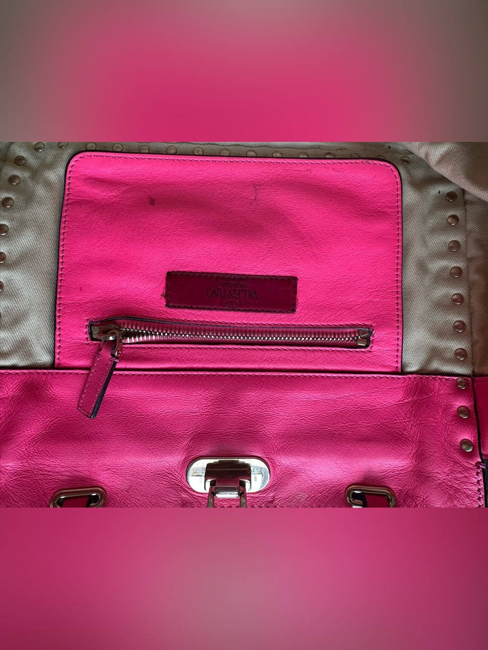 Valentino Garavani Rockstud  Small Leather Tote Bag Pink - Picture 14 of 15